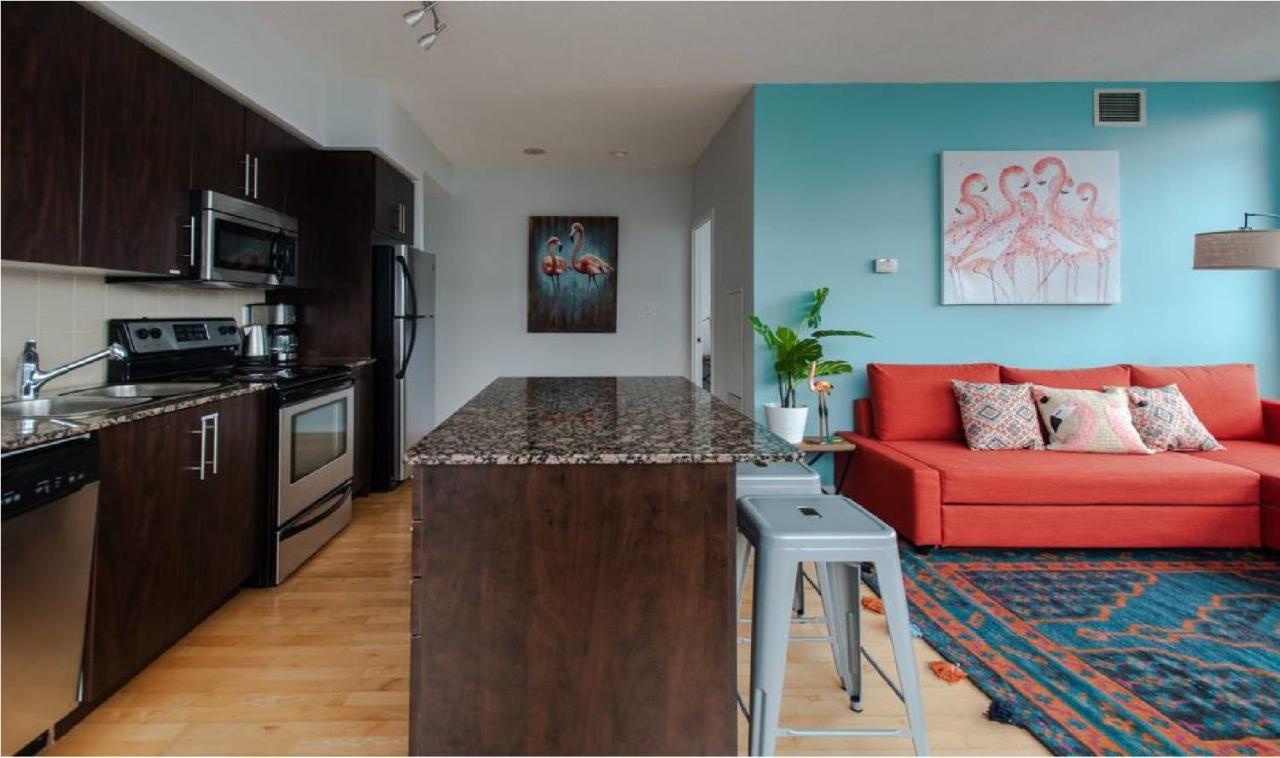 Toronto Downtown Core Two Bedroom Condo With Cn Tower View, Free Parking Eksteriør billede